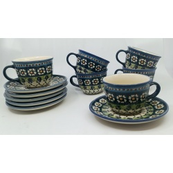 Komplet filiżanek i talerzyków + podgrzewacz