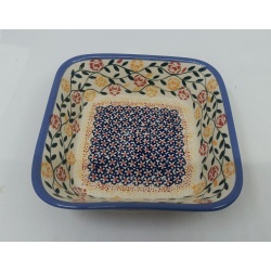 Miseczka kwadratowa średnia