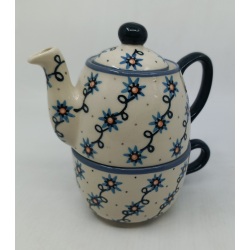 Czajniczek z filiżanką